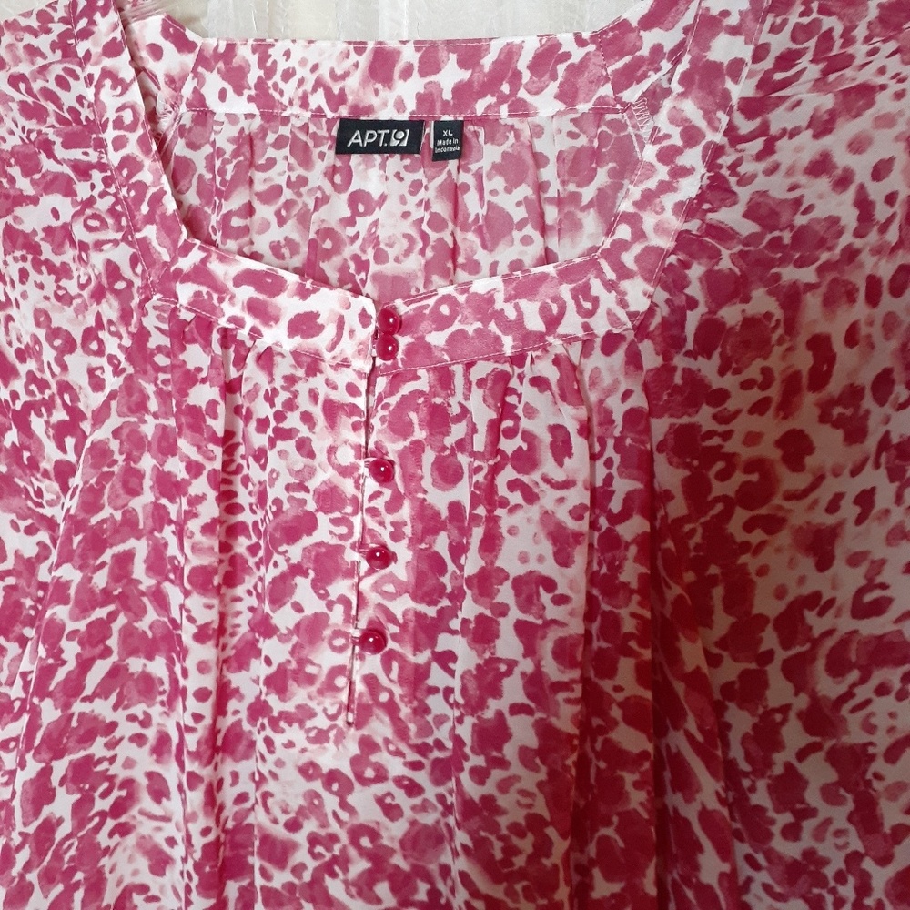 Apt 9 Pink and White Blouse with Peplum - Picture 5 of 8